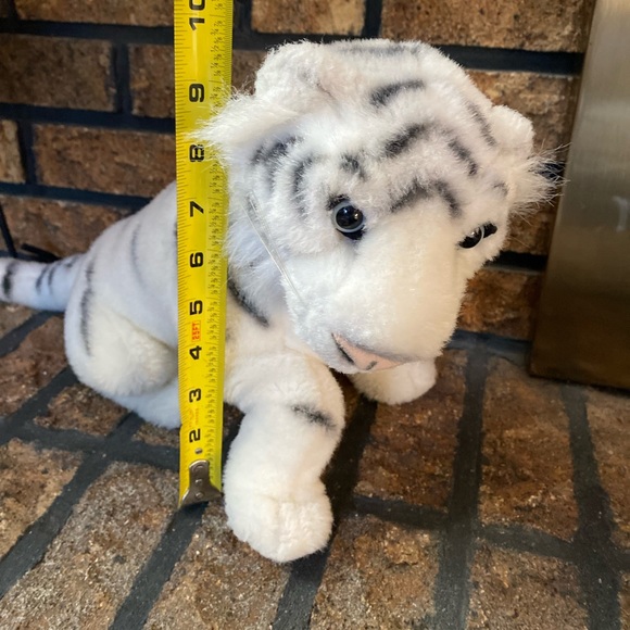 Fiesta White Bengal Tiger 10” Stuffed Animal Plush Toy - Picture 3 of 8